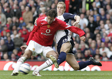 德甲：主场完胜 拜仁慕尼黑队3-2击败沃尔夫斯堡队.